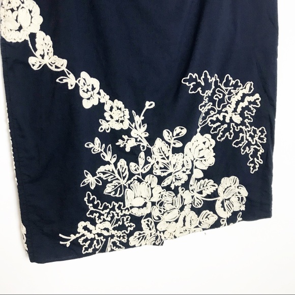 J CREW Navy Floral Embroidered Pencil Skirt - Picture 3 of 8